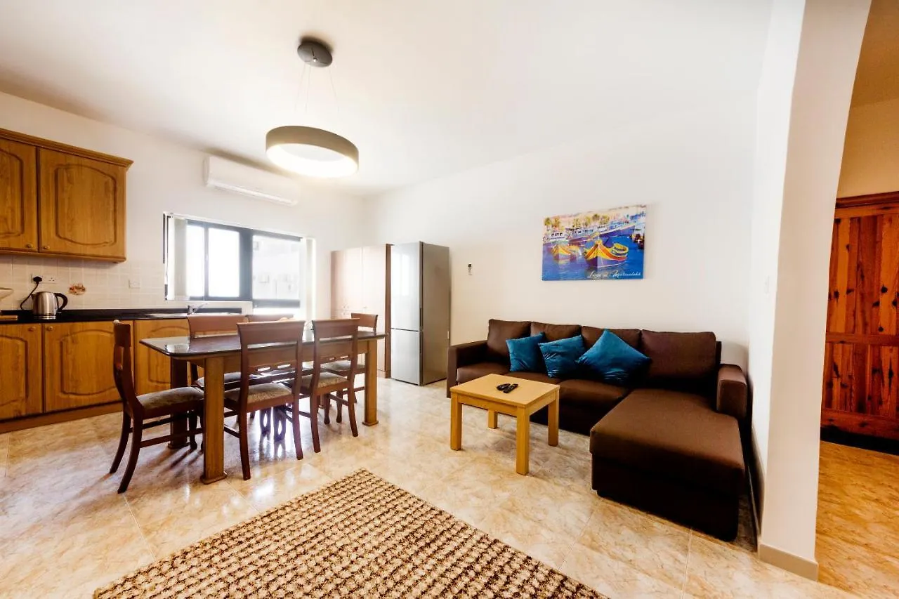 Central 3 Bedroom Entire Apartment Msida Malta